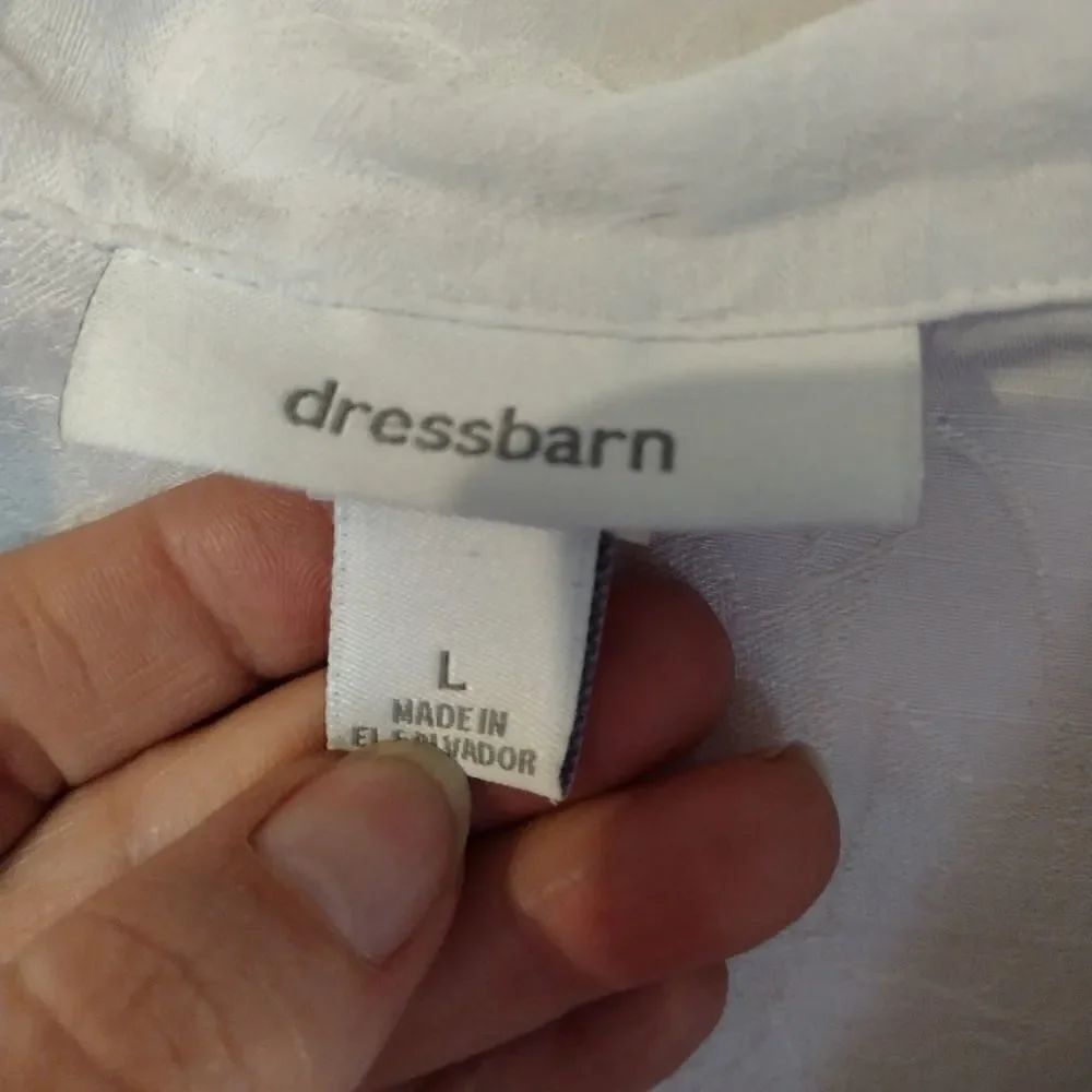 Dress barn blouse  - Picture 4 of 7